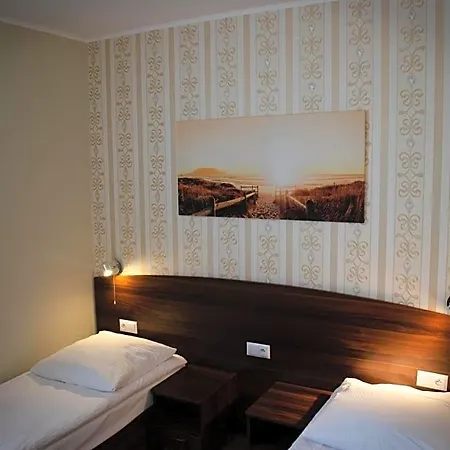 Bed & Breakfast Dom Bursztynowy 3*