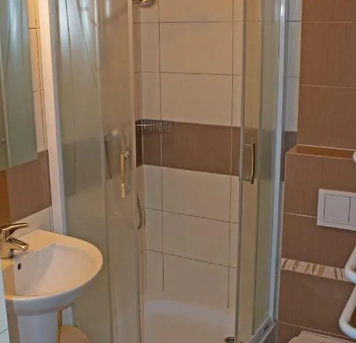 Dom Bursztynowy Отель типа 